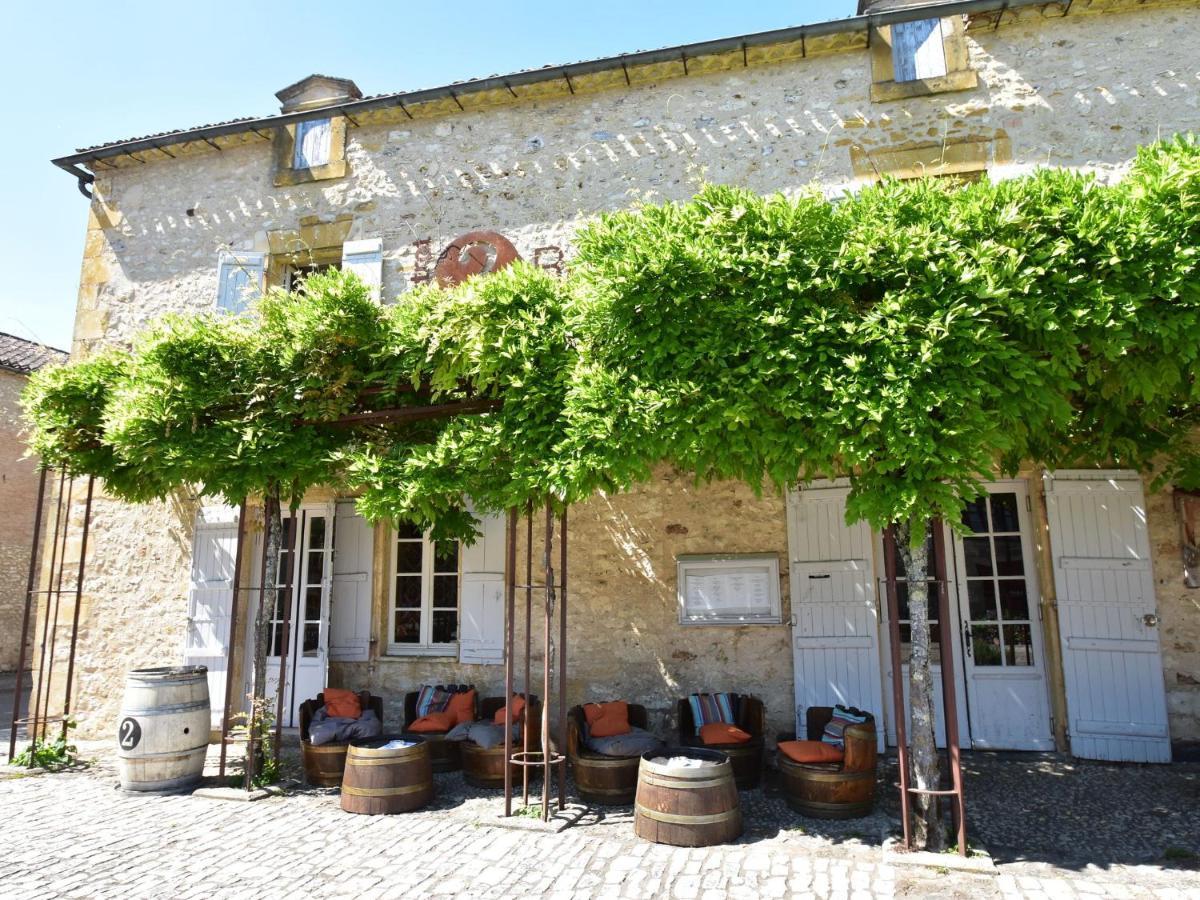 Refined Holiday Home in Villefranche Du Perigord with Garden Exterior foto