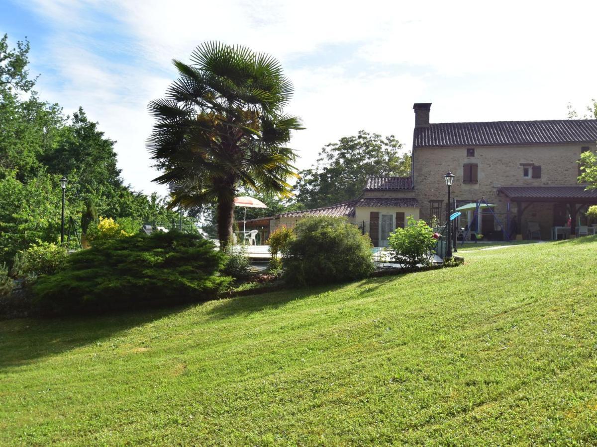 Refined Holiday Home in Villefranche Du Perigord with Garden Exterior foto